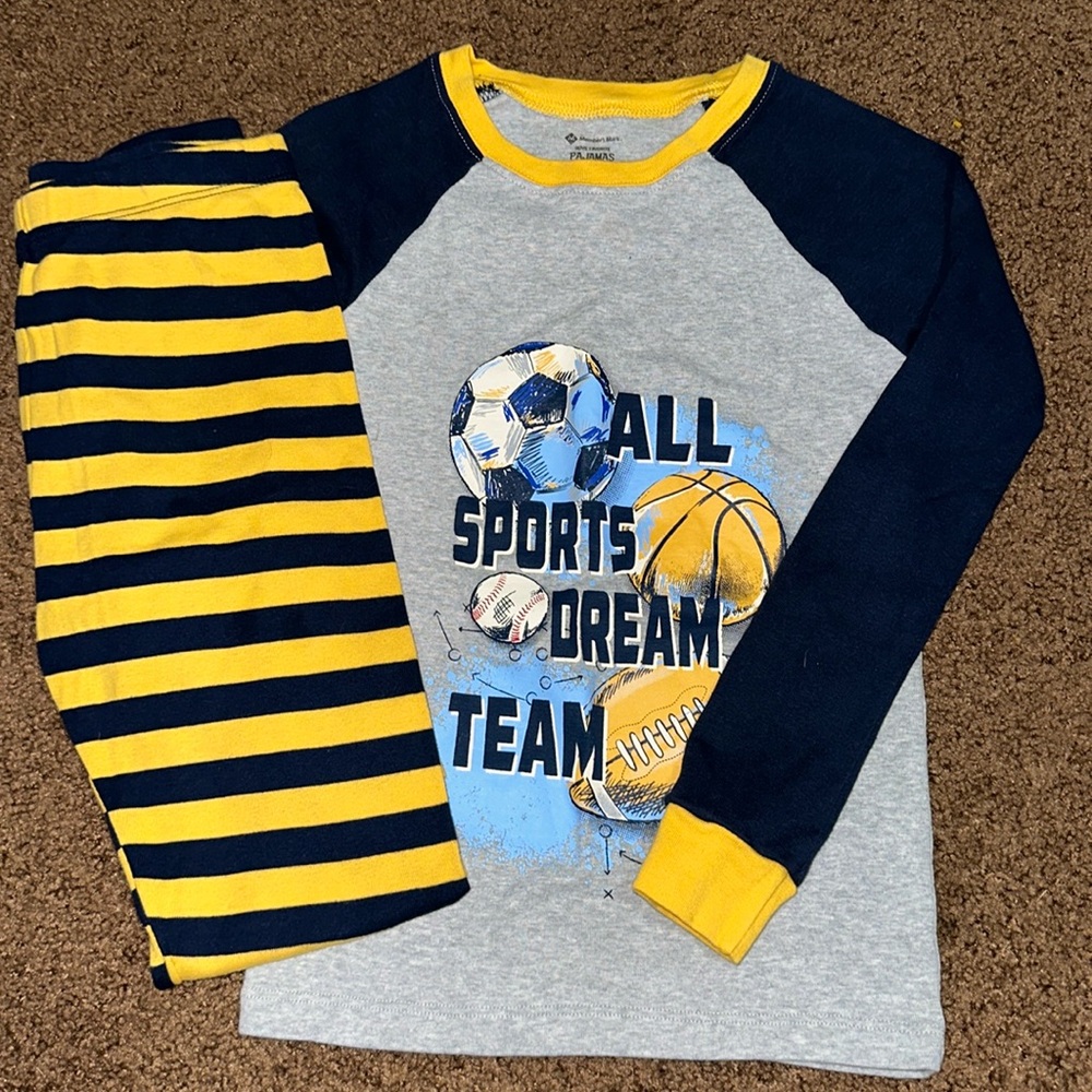 Boys Pajama set, size 8